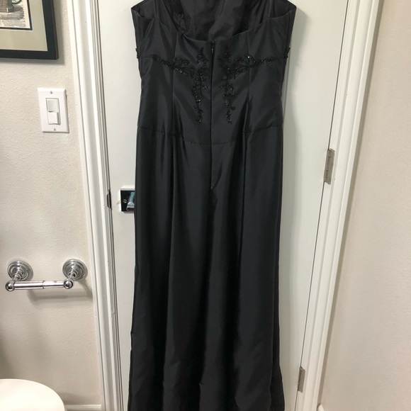 LIANCARLO Couture Black Strapless Gown - Picture 6 of 8